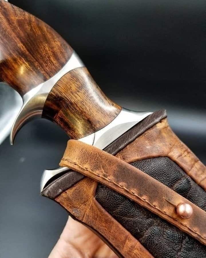 CUSTOM HANDMADE DAMASCUS STEEL HUNTING 12IN BOWIE KNIFE & LEATHER SHEATH - Image 3