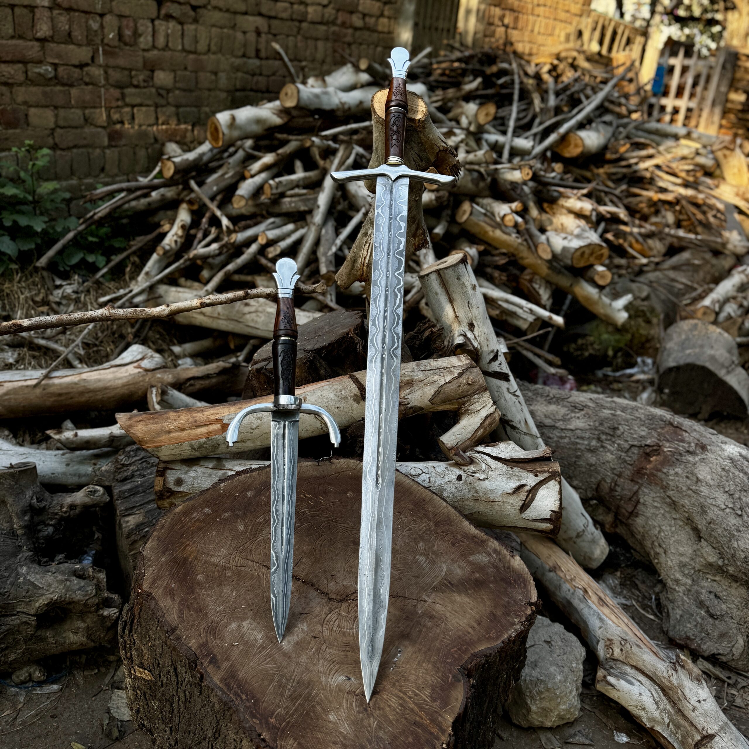 Custom Handmade Damascus Steel Viking Sword & Dagger Medieval Battle Ready Set - Image 5